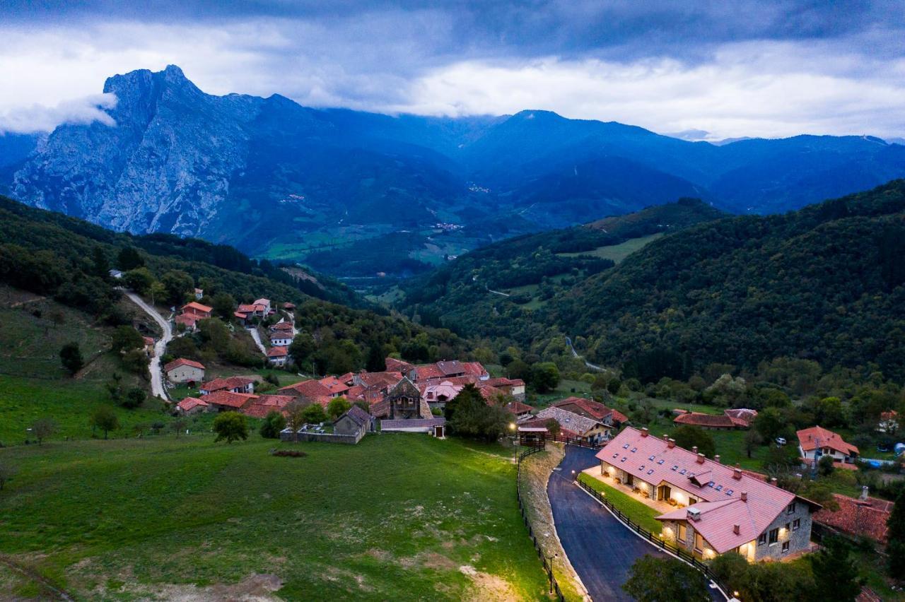 Apartamentos Los Picos De Europa Colio Exterior foto