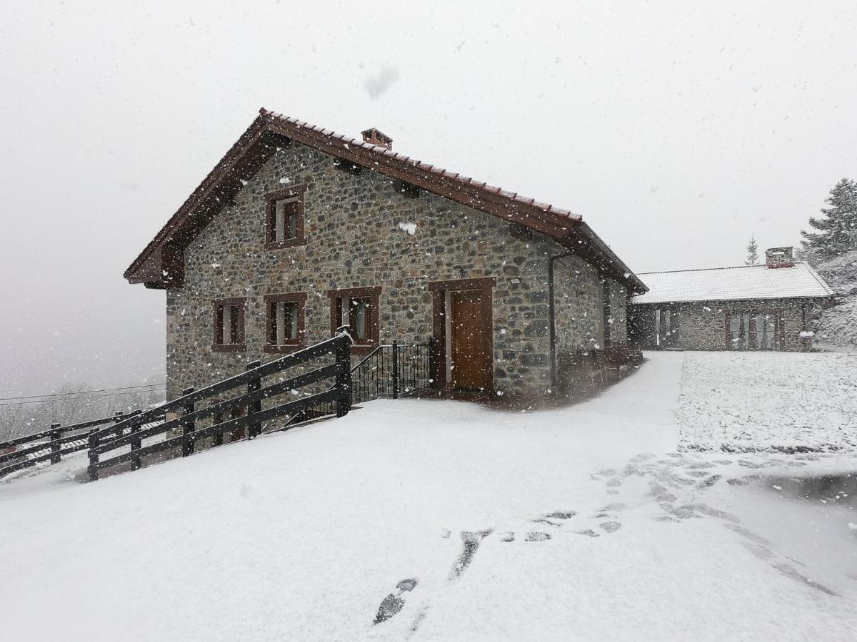 Apartamentos Los Picos De Europa Colio Exterior foto